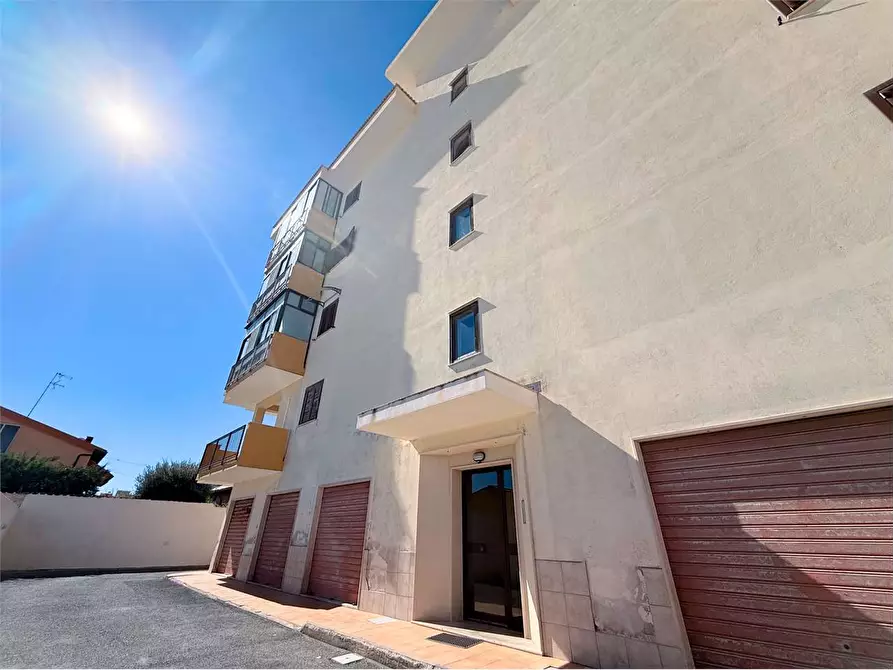 Immagine 30 di Appartamento in vendita  in Via Cassaro a Siracusa