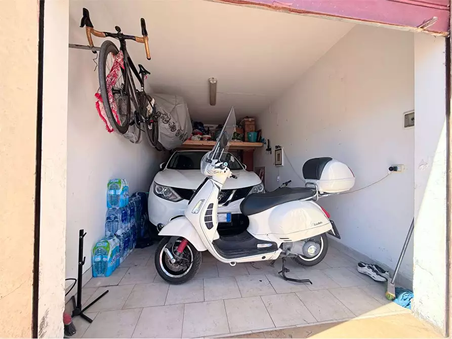 Immagine 31 di Appartamento in vendita  in Via Cassaro a Siracusa