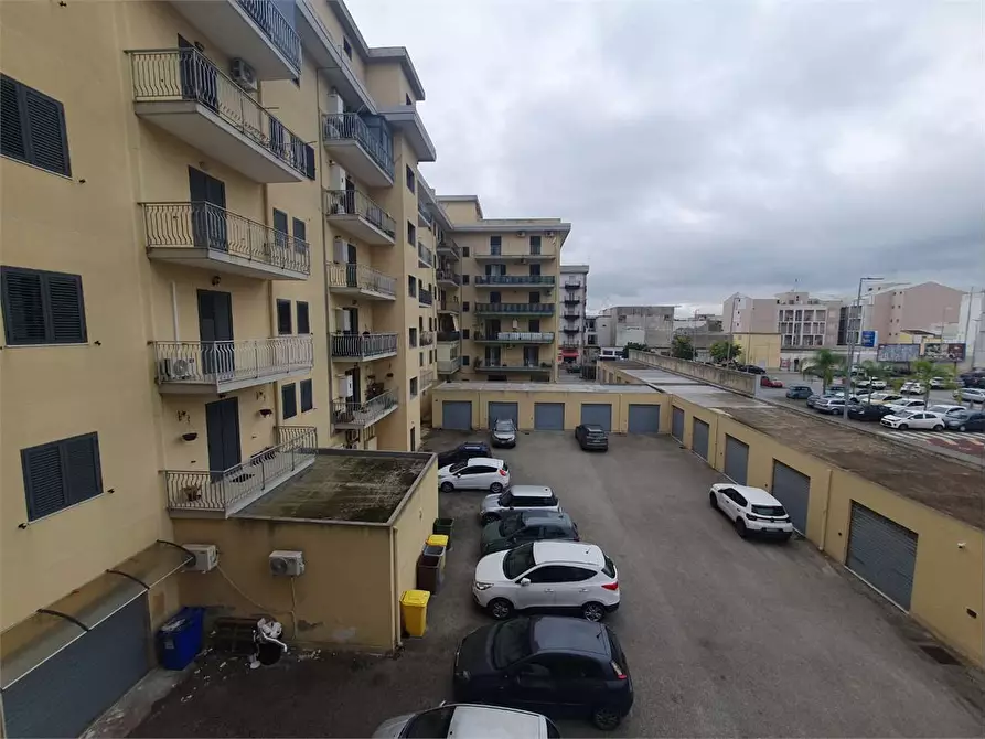 Immagine 5 di Appartamento in vendita  in Corso Vittorio Emanuele a Floridia