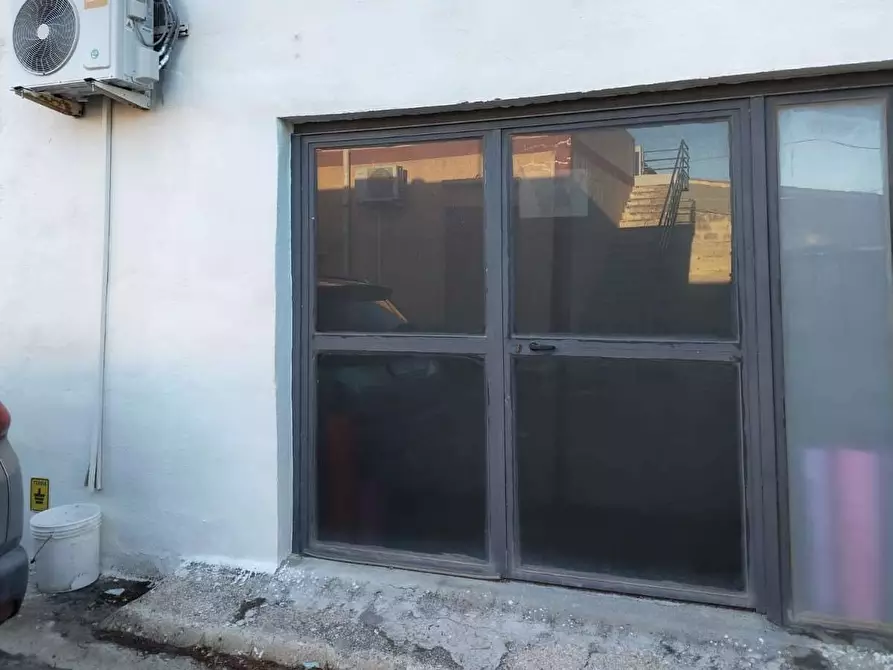 Immagine 6 di Negozio in affitto  in Viale Epipoli a Siracusa
