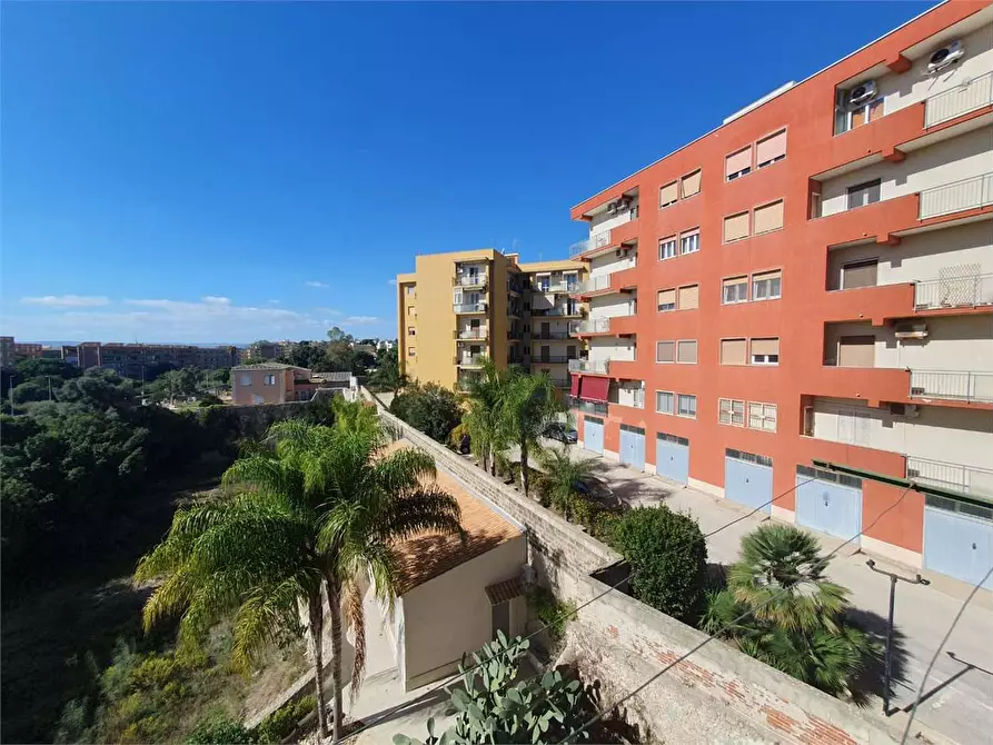 Immagine 10 di Appartamento in vendita  in Piazzale Medaglia D'Oro Carmelo Ganci a Siracusa