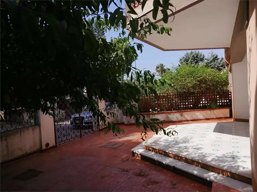 Immagine 2 di Villa in affitto  in Via Orione a Siracusa