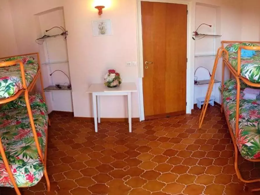 Immagine 11 di Villa in affitto  in Via Orione a Siracusa