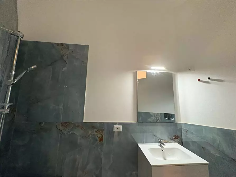 Immagine 7 di Bilocale in vendita  in VIA FILISTO a Siracusa