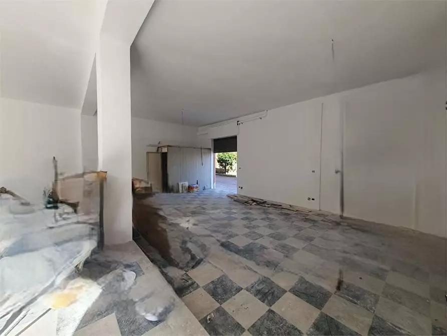 Immagine 6 di Magazzino in affitto  in Via Scicli a Siracusa