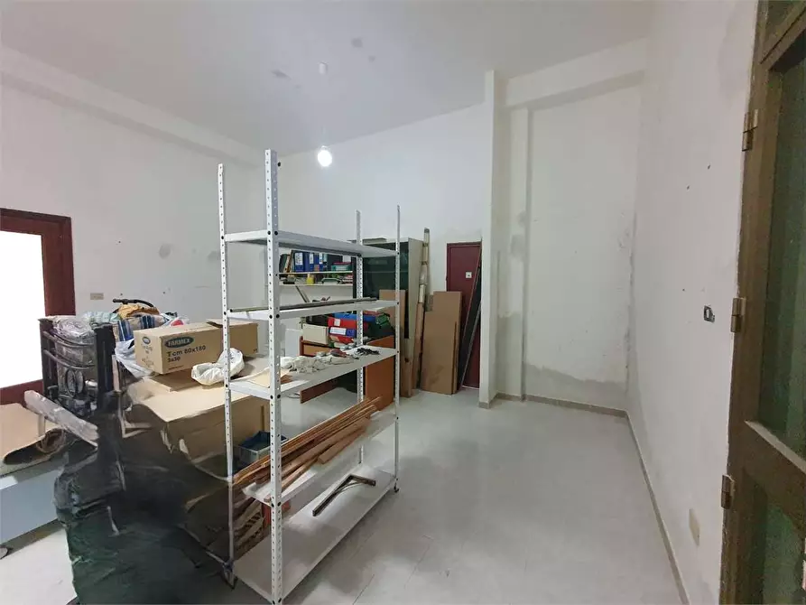 Immagine 3 di Magazzino in affitto  in Via Santa Maria Croce Camerina a Siracusa