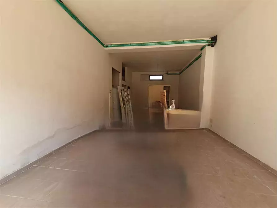 Immagine 5 di Magazzino in affitto  in Via Santa Maria Croce Camerina a Siracusa