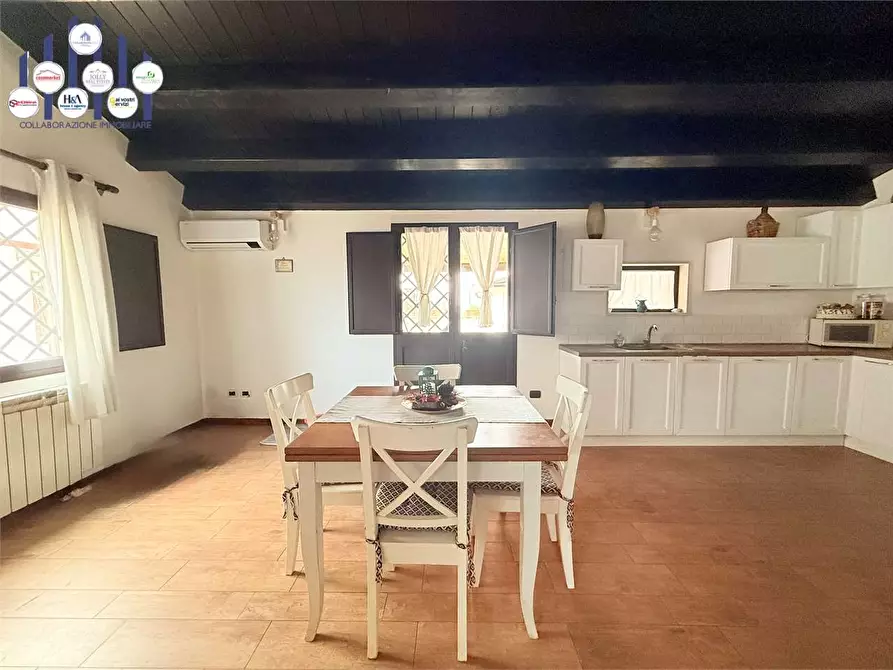 Immagine 13 di Villa in vendita  in Viale Epipoli a Siracusa