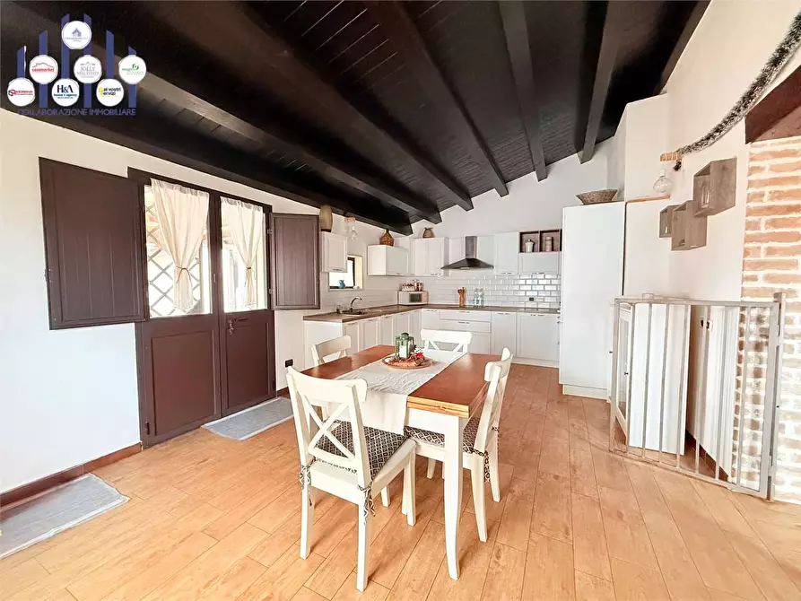 Immagine 15 di Villa in vendita  in Viale Epipoli a Siracusa