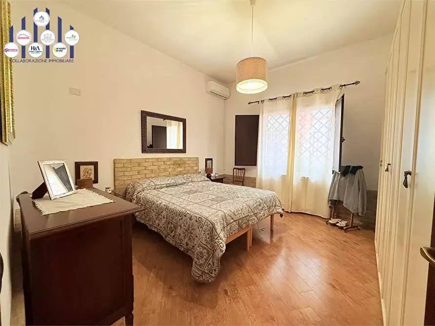 Immagine 40 di Villa in vendita  in Viale Epipoli a Siracusa