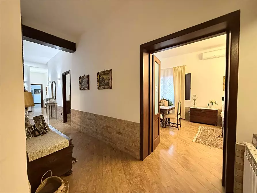 Immagine 42 di Villa in vendita  in Viale Epipoli a Siracusa