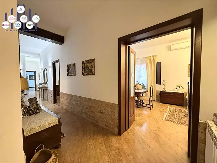 Immagine 42 di Villa in vendita  in Viale Epipoli a Siracusa