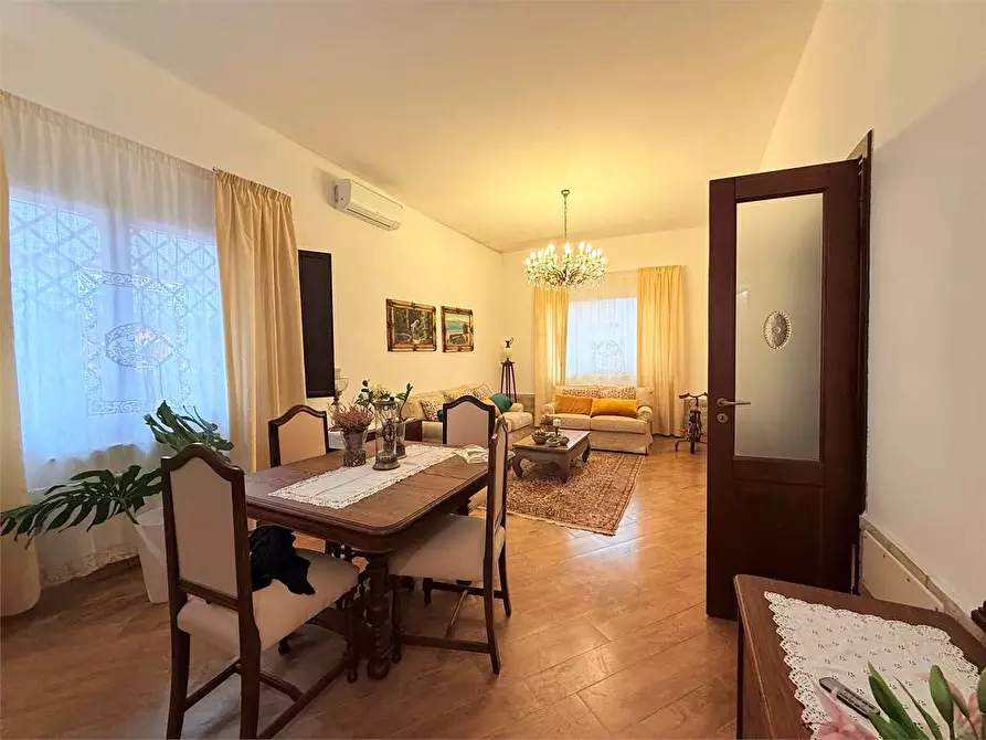 Immagine 44 di Villa in vendita  in Viale Epipoli a Siracusa