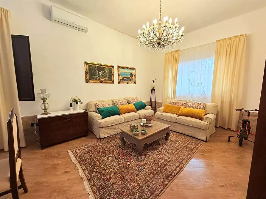 Immagine 47 di Villa in vendita  in Viale Epipoli a Siracusa