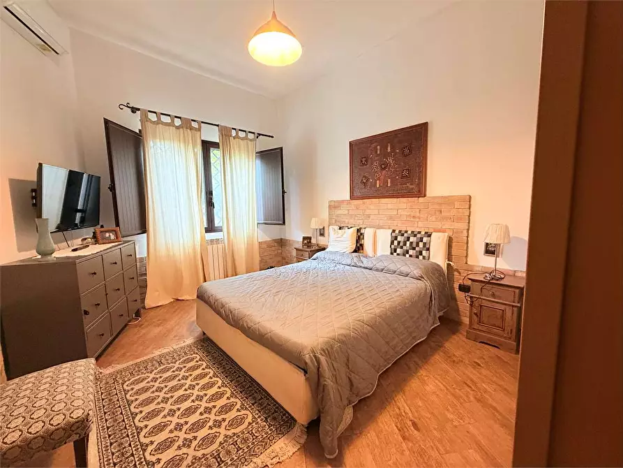 Immagine 49 di Villa in vendita  in Viale Epipoli a Siracusa