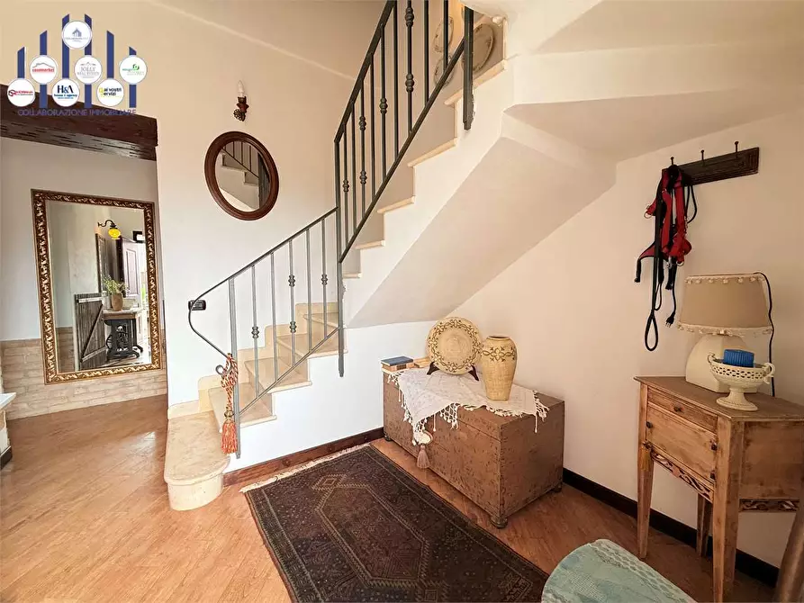 Immagine 50 di Villa in vendita  in Viale Epipoli a Siracusa