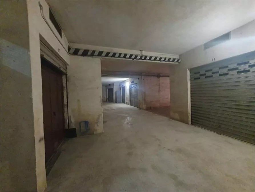 Immagine 4 di Garage in vendita  in Via Juvara a Siracusa