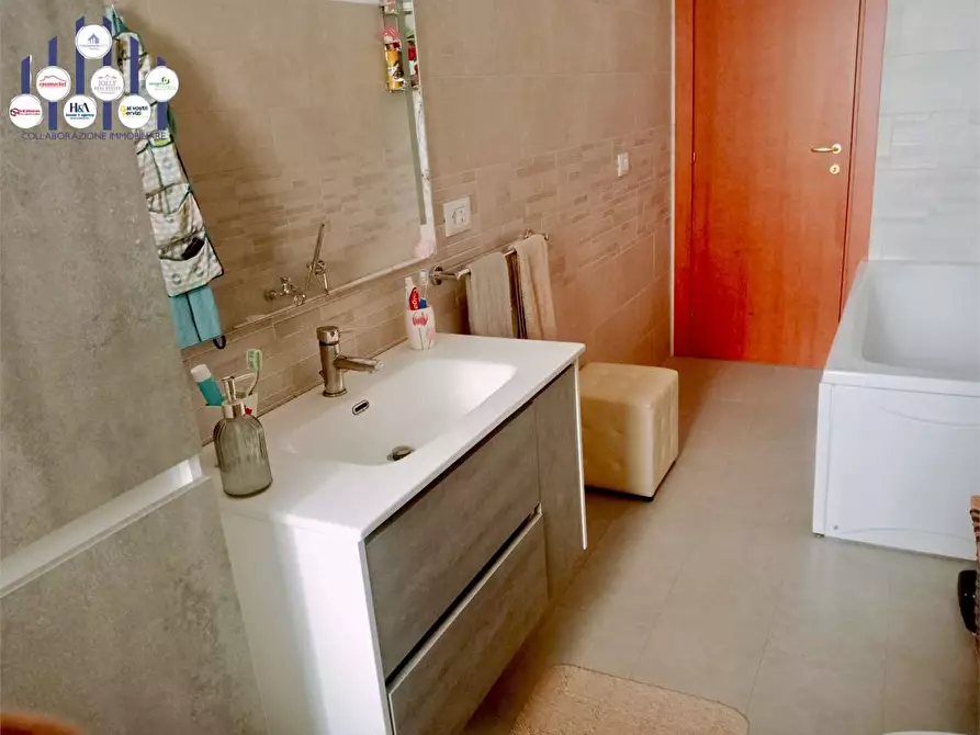 Immagine 14 di Appartamento in vendita  a Siracusa