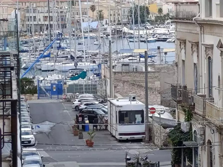 Immagine 1 di Appartamento in affitto  a Siracusa