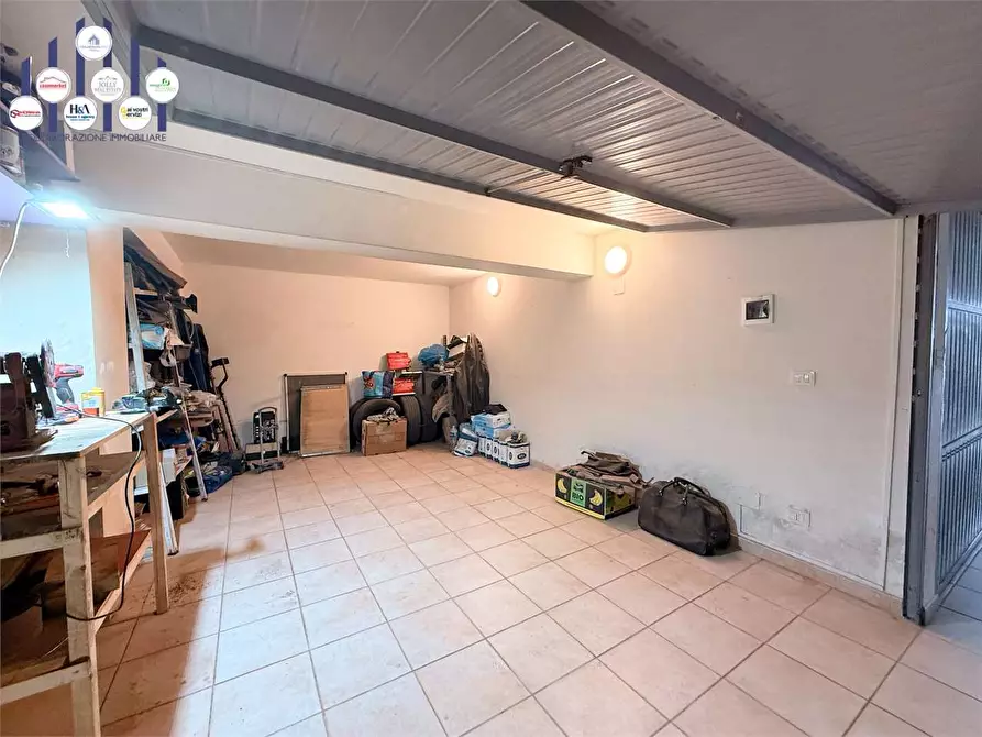 Immagine 7 di Garage in vendita  in VIA BORDONARO a Floridia