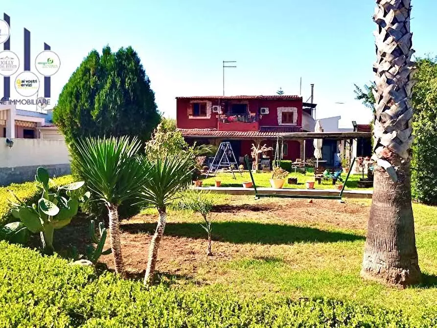 Immagine 1 di Casa bifamiliare in vendita  in Via Isola delle Molucche a Siracusa