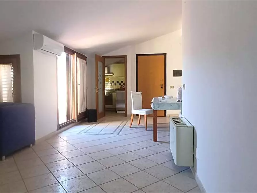 Immagine 18 di Appartamento in vendita  a Floridia