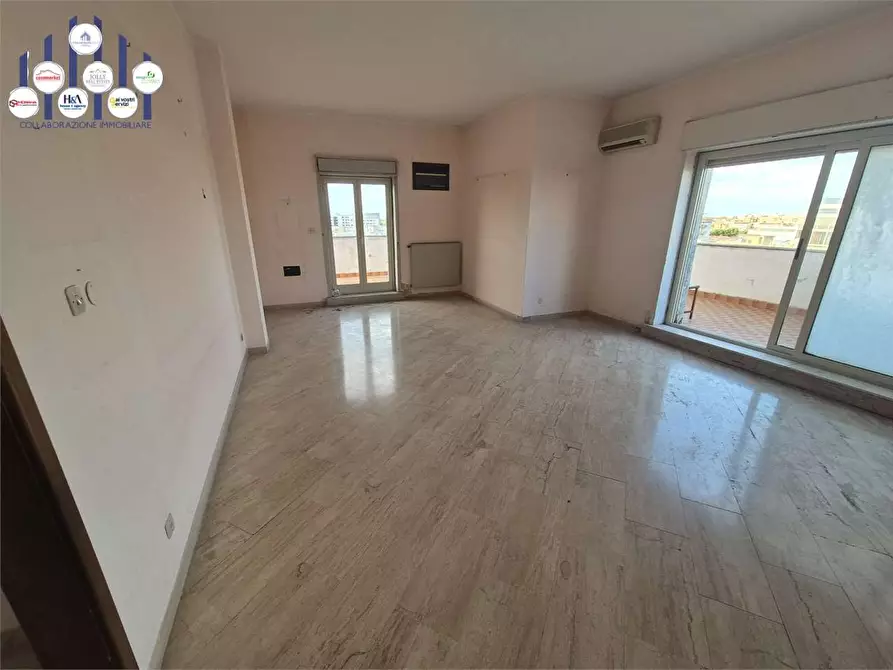 Immagine 22 di Appartamento in vendita  a Siracusa
