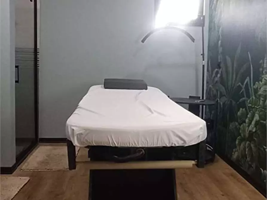 Immagine 9 di Negozio in vendita  a Siracusa