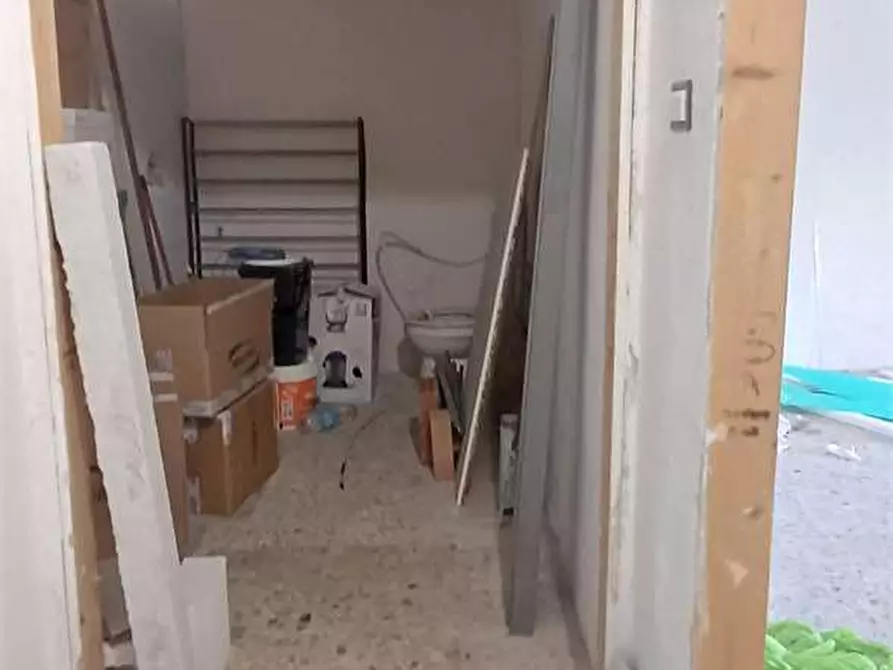 Immagine 22 di Negozio in vendita  a Siracusa