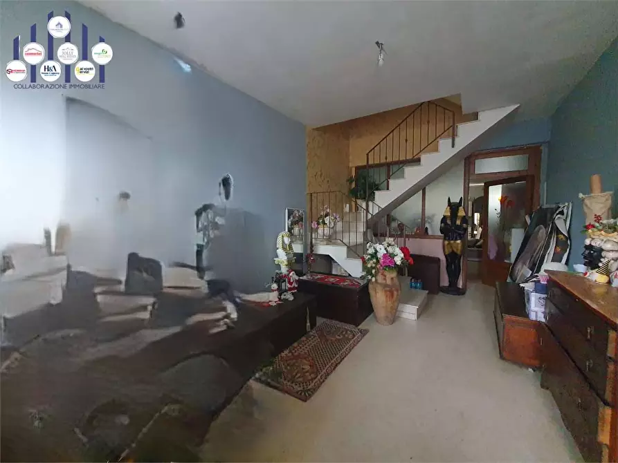 Immagine 2 di Casa indipendente in vendita  in Via Principe Amedeo a Canicattini Bagni