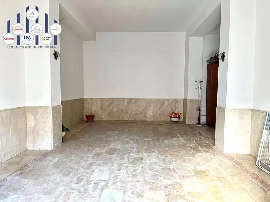 Immagine 5 di Stabile in vendita  in Via Alessandro Manzoni a Floridia