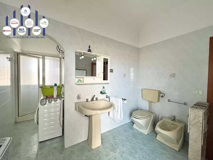 Immagine 47 di Stabile in vendita  in Via Alessandro Manzoni a Floridia