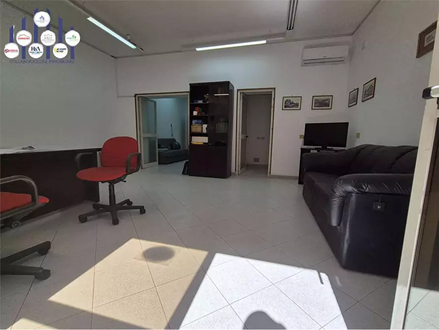 Immagine 10 di Trilocale in vendita  a Siracusa