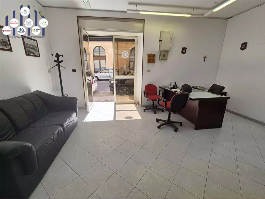 Immagine 12 di Trilocale in vendita  a Siracusa