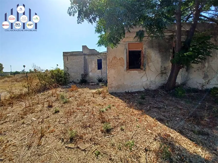 Immagine 2 di Villa in vendita  a Siracusa
