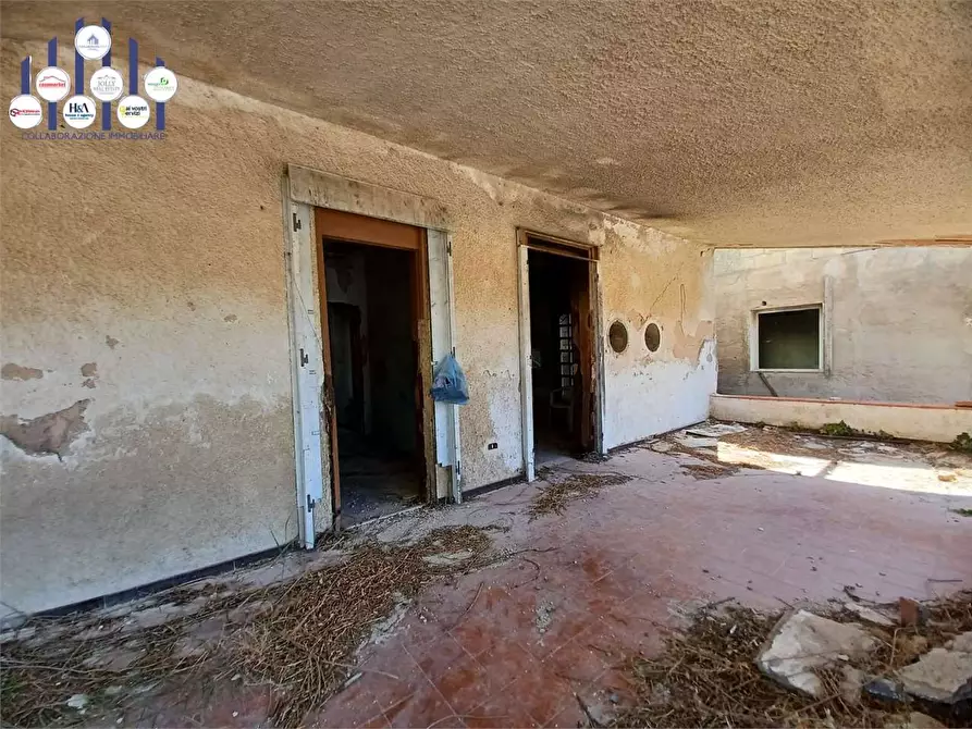 Immagine 5 di Villa in vendita  a Siracusa