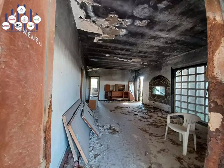 Immagine 11 di Villa in vendita  a Siracusa