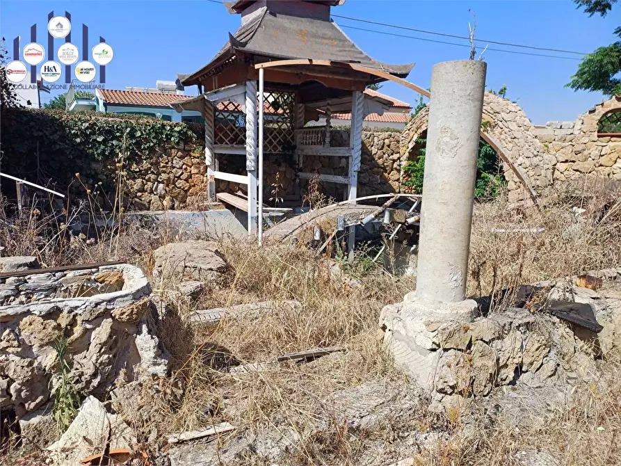 Immagine 14 di Villa in vendita  a Siracusa