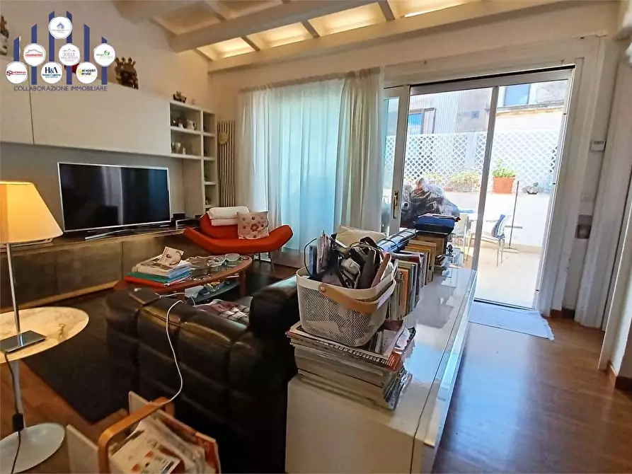 Immagine 16 di Stabile in vendita  a Siracusa