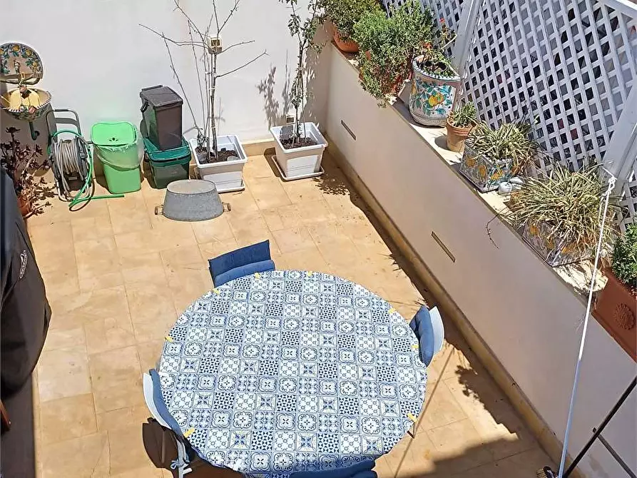 Immagine 21 di Stabile in vendita  a Siracusa