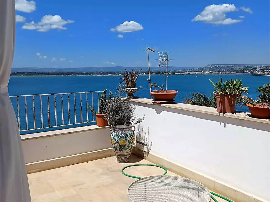 Immagine 25 di Stabile in vendita  a Siracusa