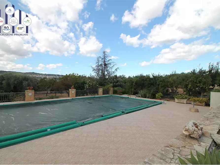 Immagine 3 di Rustico / casale in vendita  in CONTRADA BAGNI a Canicattini Bagni