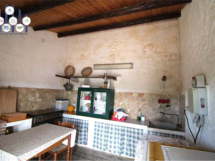 Immagine 10 di Rustico / casale in vendita  in CONTRADA BAGNI a Canicattini Bagni
