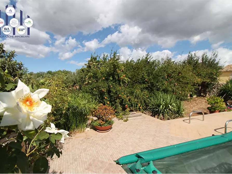 Immagine 19 di Rustico / casale in vendita  in CONTRADA BAGNI a Canicattini Bagni