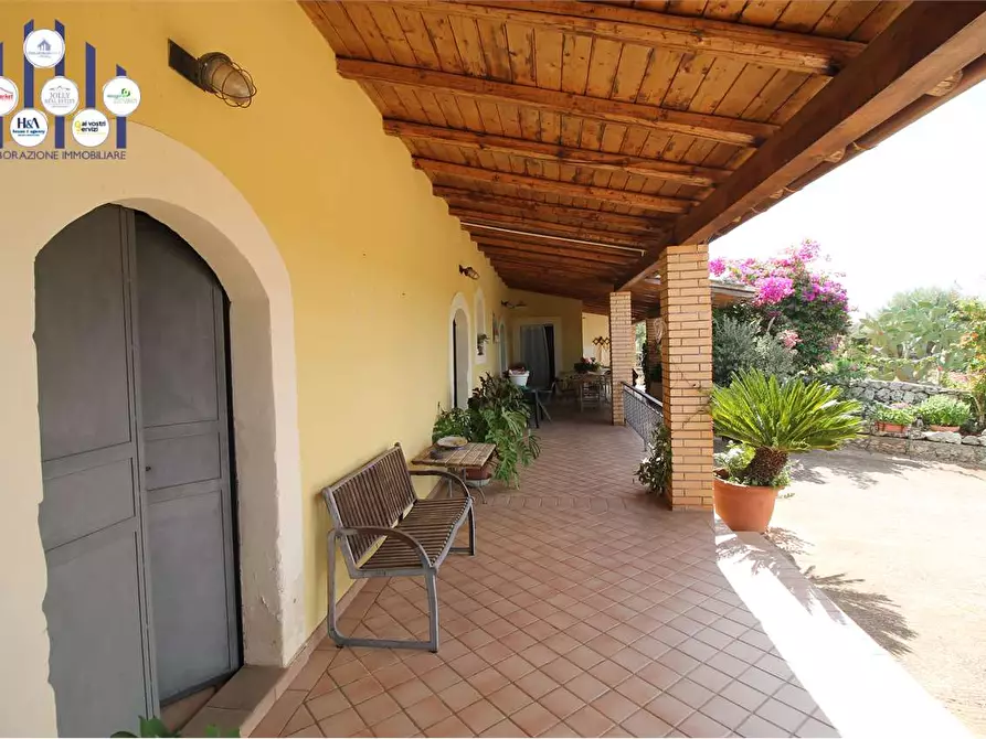 Immagine 28 di Rustico / casale in vendita  in CONTRADA BAGNI a Canicattini Bagni