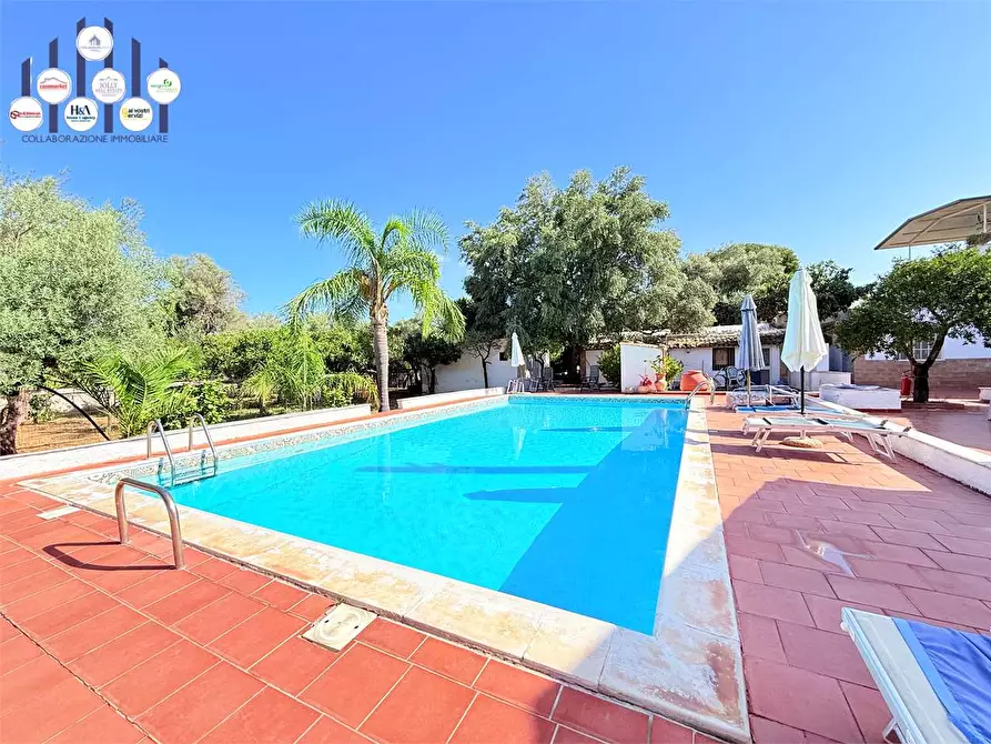 Immagine 26 di Villa in vendita  in Strada Ognina  a Siracusa