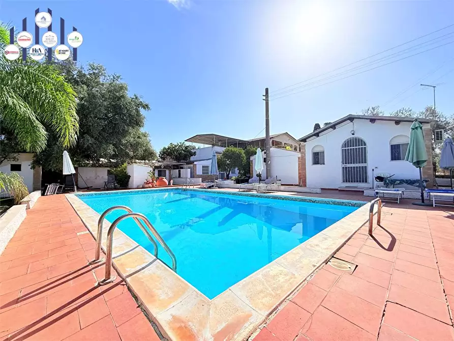 Immagine 27 di Villa in vendita  in Strada Ognina  a Siracusa