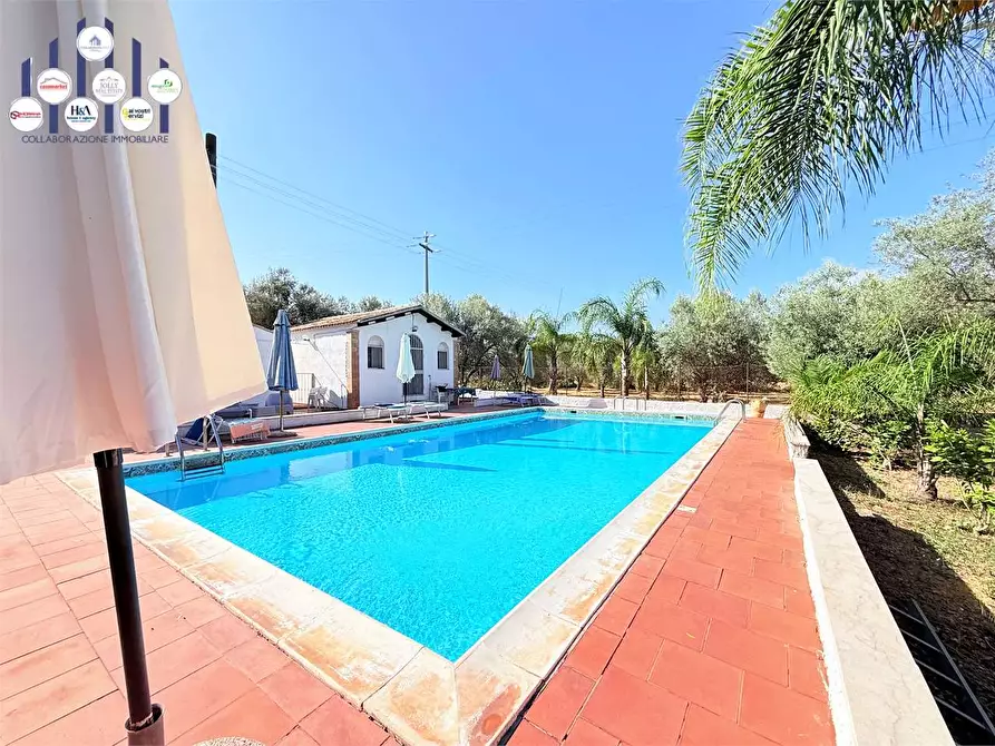 Immagine 29 di Villa in vendita  in Strada Ognina  a Siracusa