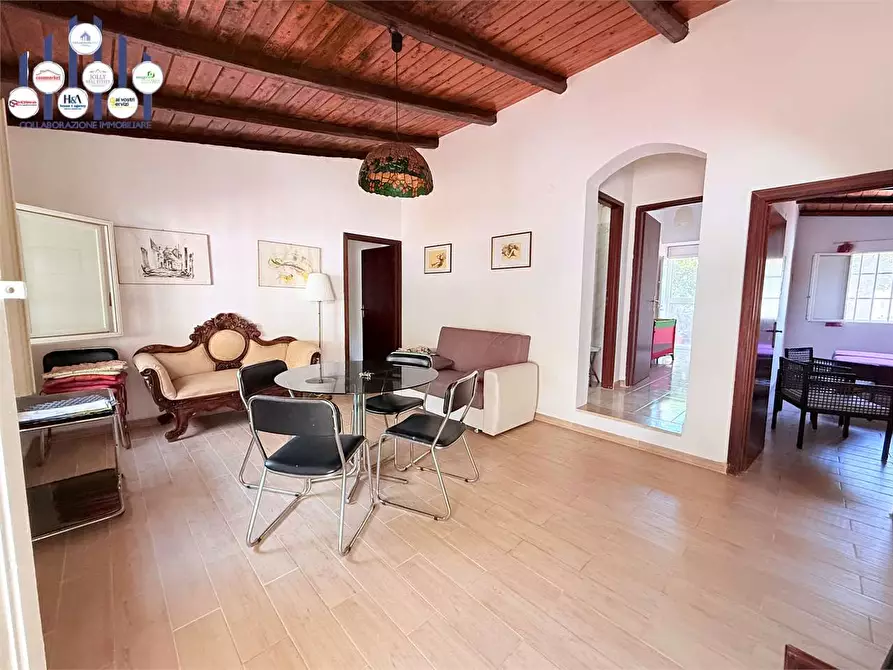 Immagine 4 di Villa in vendita  in STRADA OGNINA a Siracusa