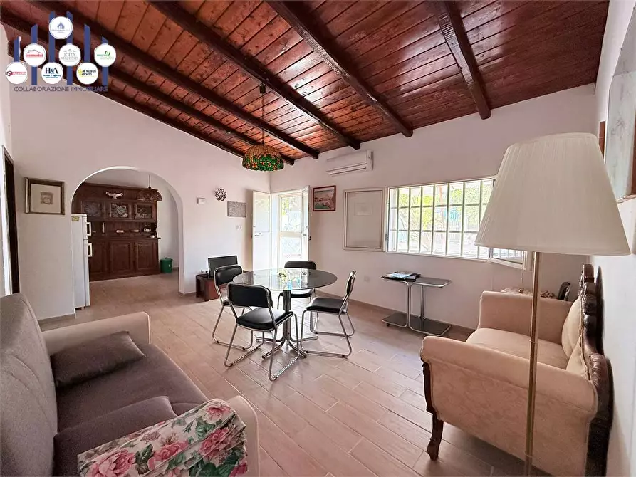 Immagine 6 di Villa in vendita  in STRADA OGNINA a Siracusa